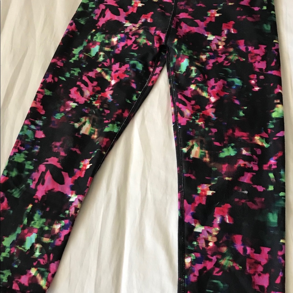 Fabletics Salar Capri Pants (Assorted Prints) View 4